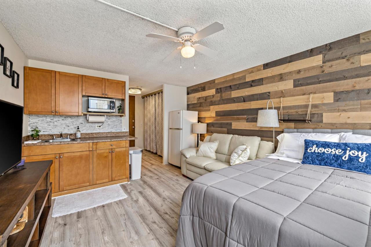 Modern Waikiki Condo Perfect For Beach Getaway! Honolulu Esterno foto