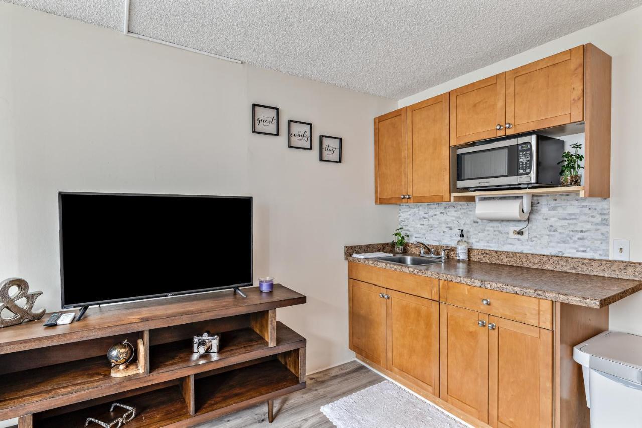 Modern Waikiki Condo Perfect For Beach Getaway! Honolulu Esterno foto