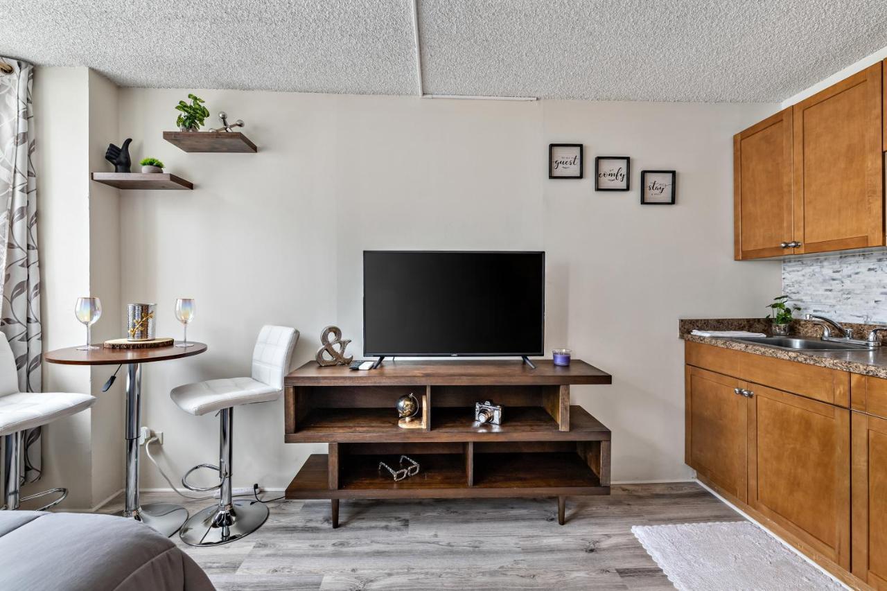 Modern Waikiki Condo Perfect For Beach Getaway! Honolulu Esterno foto