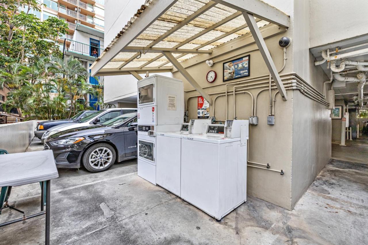 Modern Waikiki Condo Perfect For Beach Getaway! Honolulu Esterno foto